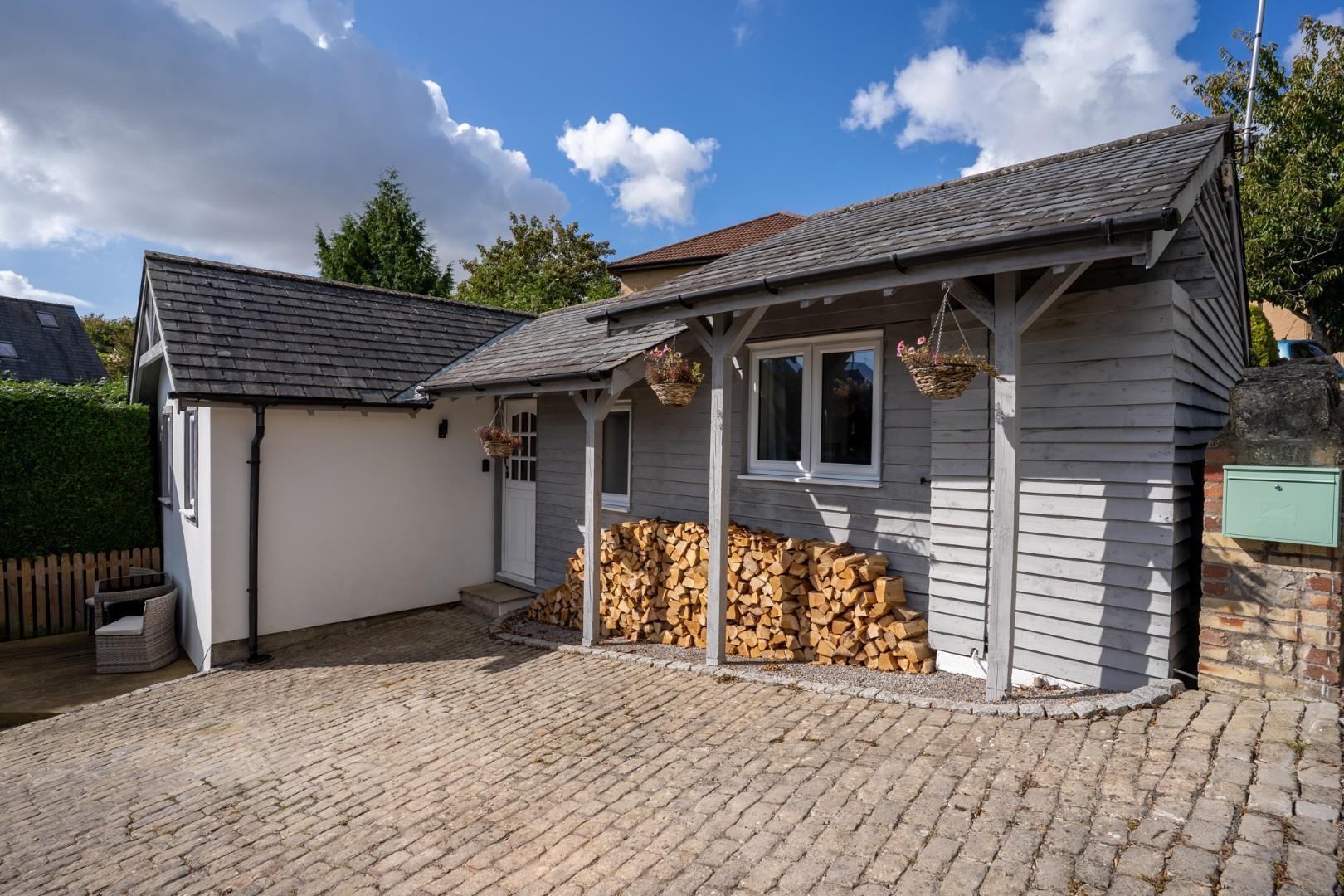 2 Sunnyside Cottage and The Summer House, Beggars Pound, St. Athan, Vale Of Glamorgan, CF62